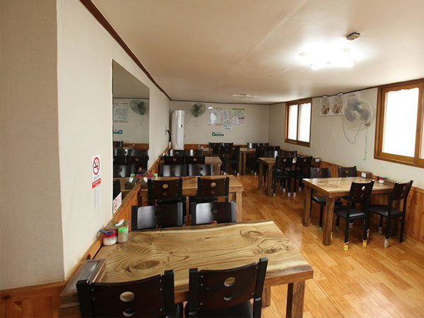 강진군 목리장어센터 내부 인테리어