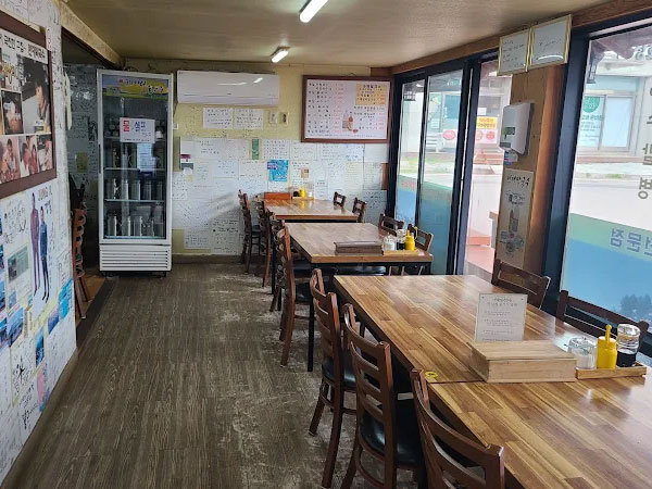 평창군 현대막국수 내부 인테리어