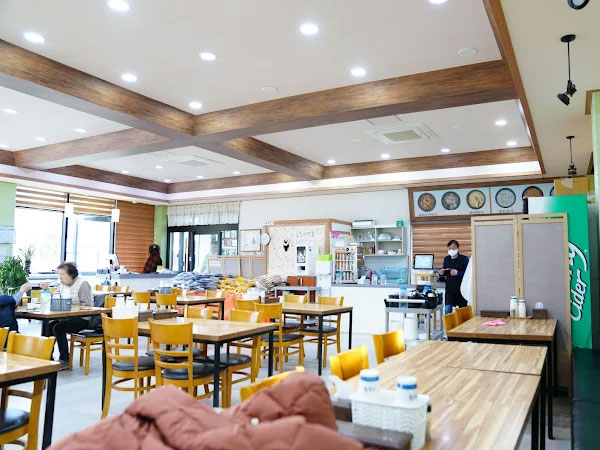 속초시 섭죽마을 내부 인테리어