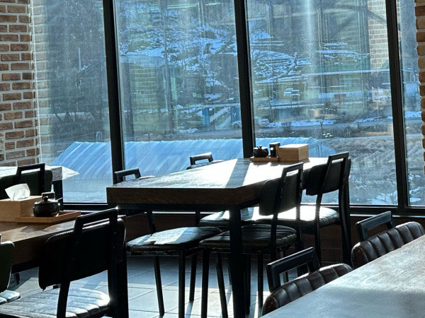 동면 연산골막국수 내부 인테리어