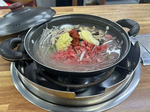 청주시 상당구 경주집 대표 음식