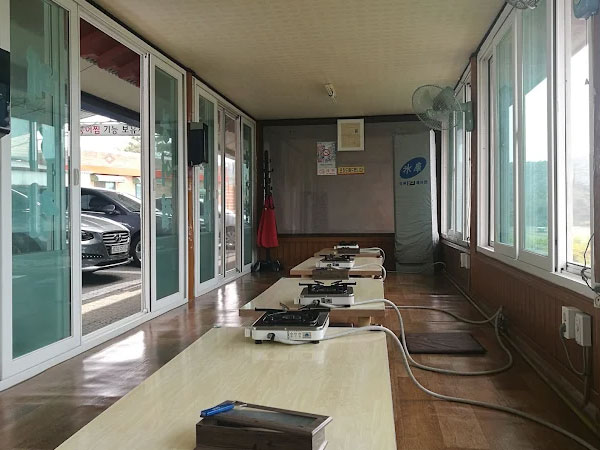 진천군 송애집 내부 인테리어