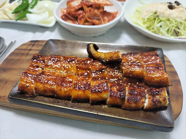 예산군 금강장어 대표 음식