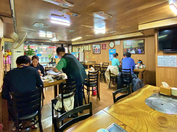 양천구 소문난 개미집 내부 인테리어