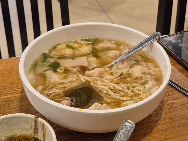 서구 원조18번완당발국수 대표 음식