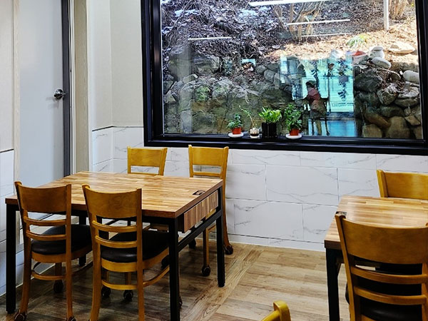 장성군 용강식당 내부 인테리어