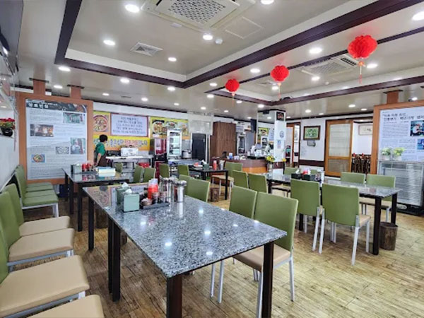 군산시 쌍용반점 내부 인테리어