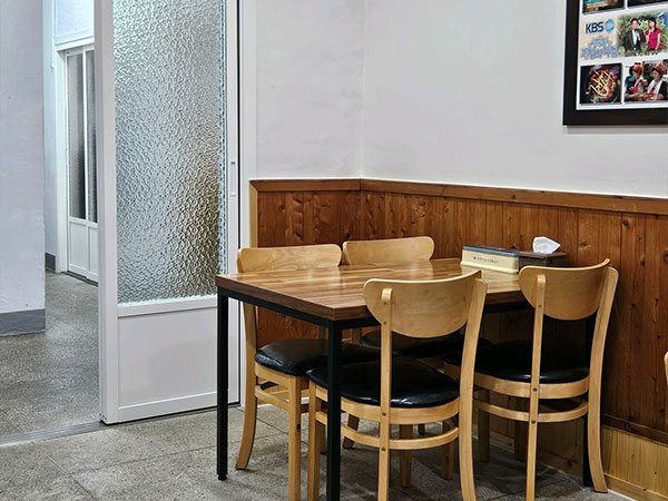 익산시 한일식당 내부 인테리어