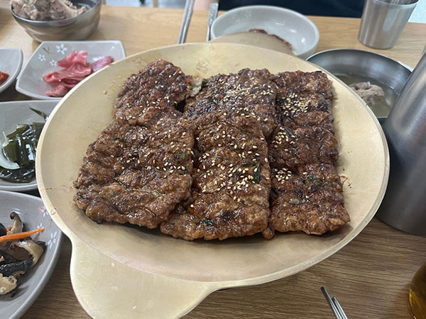 광산구 새송정떡갈비 대표 음식