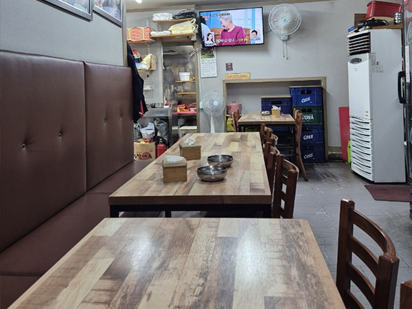 중구 뉴욕통닭 내부 인테리어