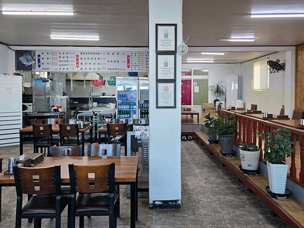 제주시 소라횟집 내부 인테리어