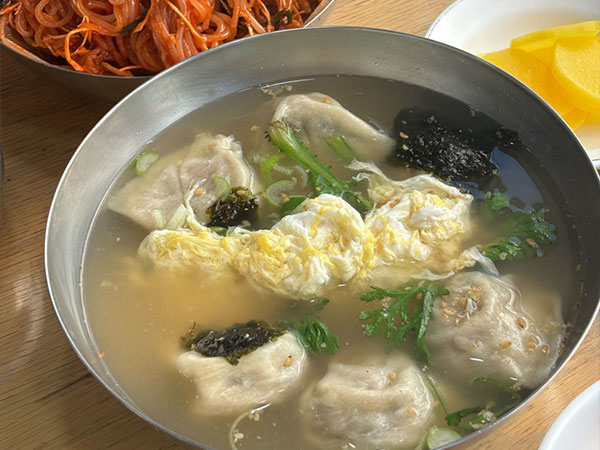 포항시 북구 명승원만두 대표 음식