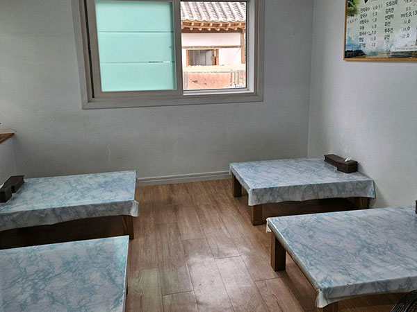 경주시 놋전국수 내부 인테리어