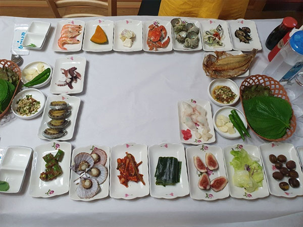 청실횟집 밑반찬