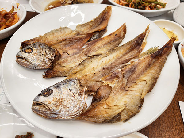 예향 생선구이 밑반찬