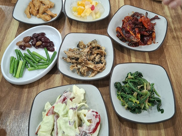 제비원식당 밑반찬