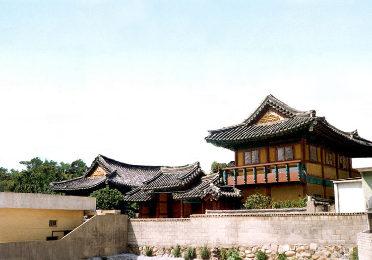 반송삼절사 (盤松三節祠)